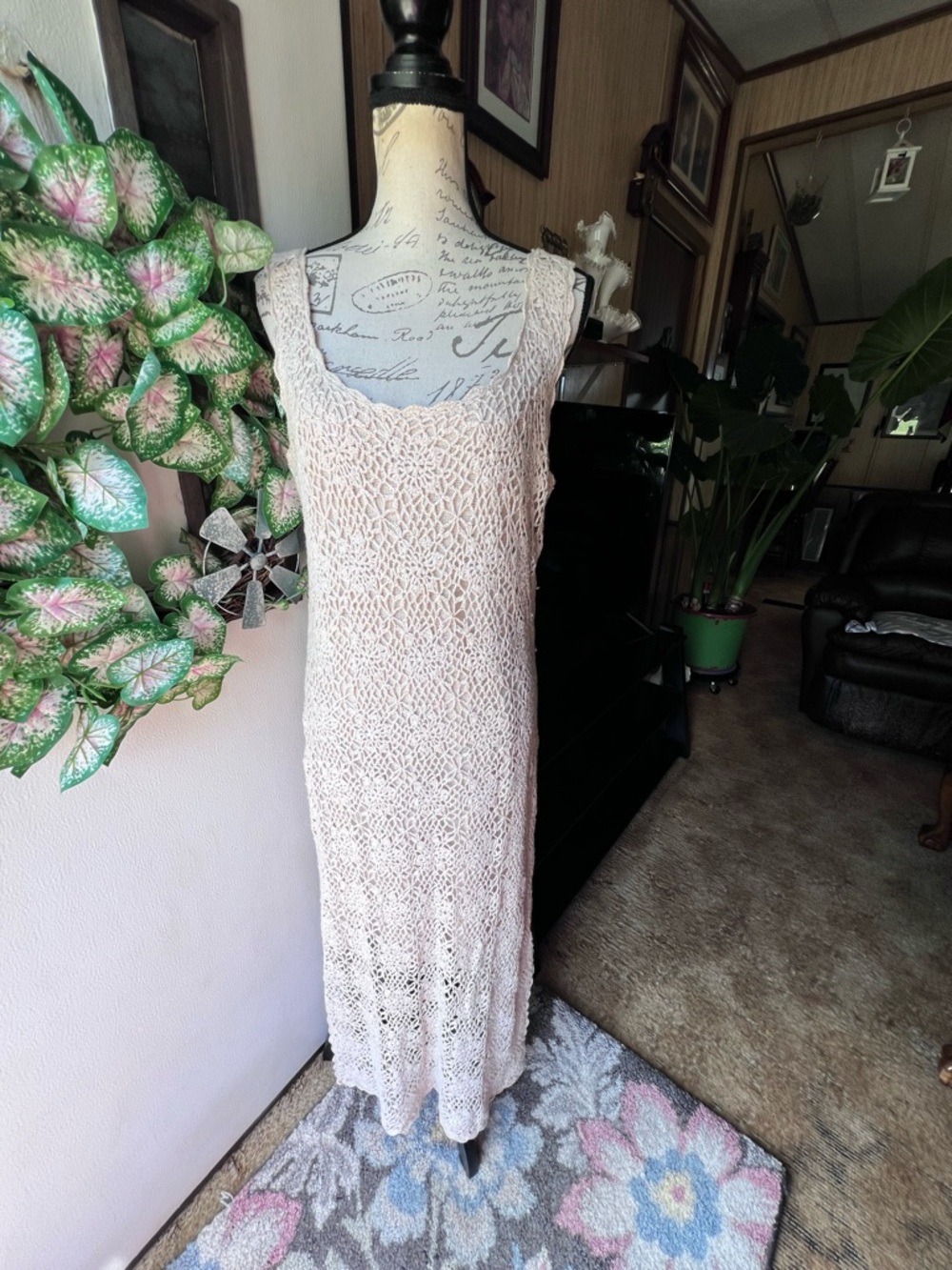 1990s Newport News ivory cream lace crochet full length dress size L.